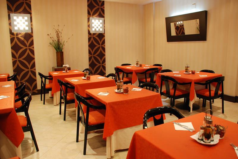 Hotel Villa de Barajas Madrid Restaurante foto